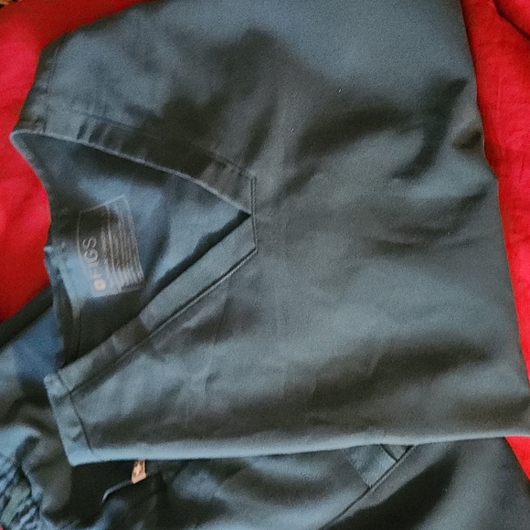 Uniform set - Picture 3 of 5